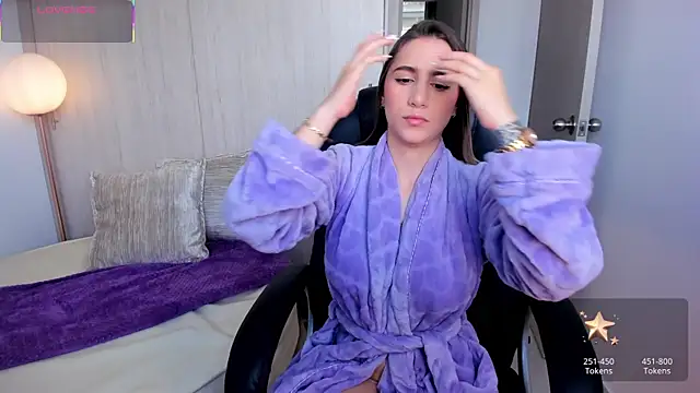 Snapshot of StacyConner chatting on 10/29/25, 05:36 StacyConner online show from 10/29/25, 05:36