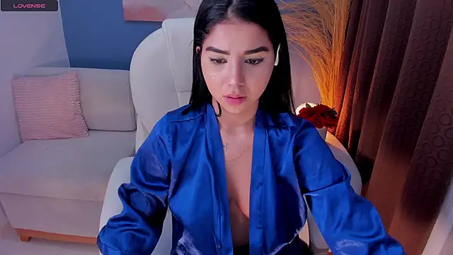 VictoriaLeia online show from 12/17/24, 04:45