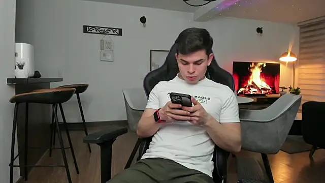 Snapshot of alejooo_twink chatting on 02/25/25, 09:57 alejooo twink online show from 02/25/25, 09:57