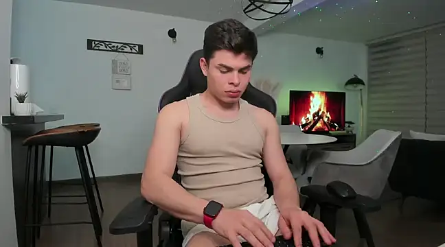 Snapshot of alejooo_twink chatting on 02/28/25, 11:56 alejooo twink online show from 02/28/25, 11:56