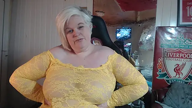 sexychazza16 online show from 12/11/24, 08:36