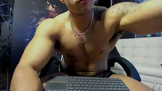 Snapshot of litoxx_cass chatting on 10/22/25, 09:36 litoxx cass online show from 10/22/25, 09:36