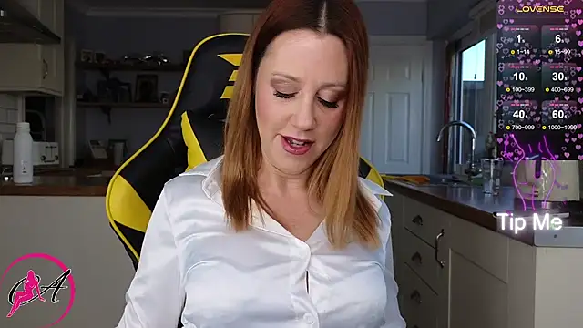 stripmequick online show from 01/07/25, 10:54