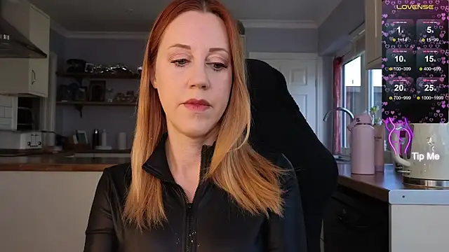 stripmequick online show from 09/25/25, 09:24