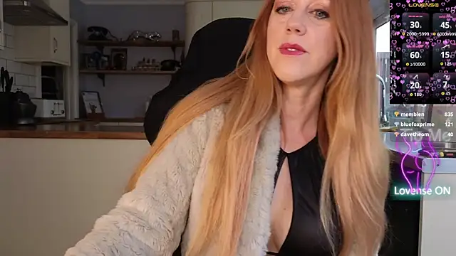 Snapshot of stripmequick chatting on 05/11/26, 02:45 stripmequick online show from 05/11/26, 02:45