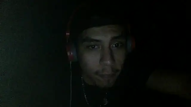 Snapshot of AlexAlejandro13 chatting on 09/29/25, 07:13 AlexAlejandro13 online show from 09/29/25, 07:13