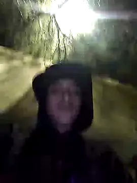 Snapshot of AlexAlejandro13 chatting on 11/04/25, 01:59 AlexAlejandro13 online show from 11/04/25, 01:59