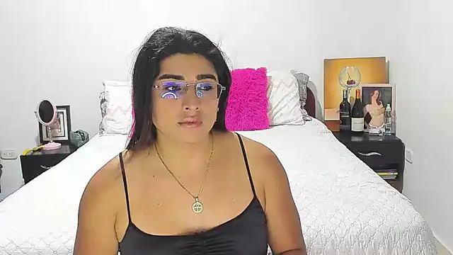 Snapshot of Khalifa_Gold chatting on 12/01/24, 11:36 Khalifa Gold online show from 12/01/24, 11:36