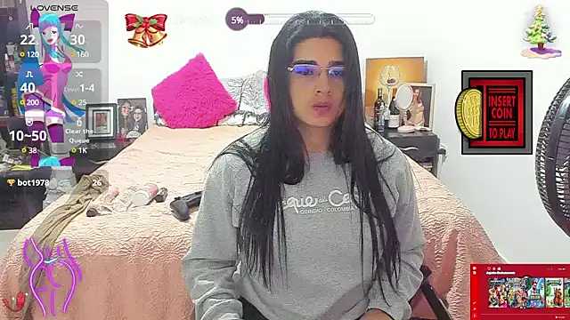 Snapshot of Khalifa_Gold chatting on 01/04/25, 12:27 Khalifa Gold online show from 01/04/25, 12:27