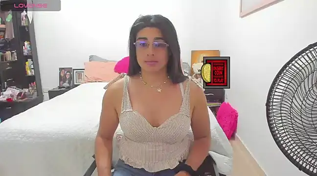 Snapshot of Khalifa_Gold chatting on 02/04/25, 05:21 Khalifa Gold online show from 02/04/25, 05:21