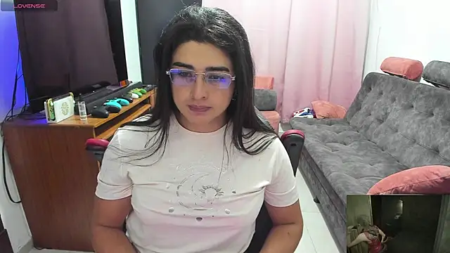 Snapshot of Khalifa_Gold chatting on 03/02/25, 09:42 Khalifa Gold online show from 03/02/25, 09:42