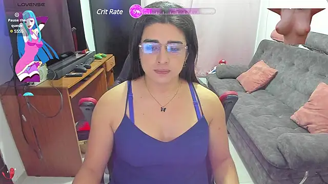 Snapshot of Khalifa_Gold chatting on 03/19/25, 04:03 Khalifa Gold online show from 03/19/25, 04:03