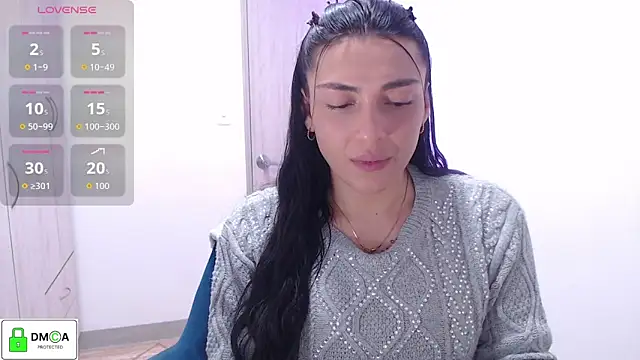 Snapshot of EricaVanderhill chatting on 10/30/25, 01:29 EricaVanderhill online show from 10/30/25, 01:29