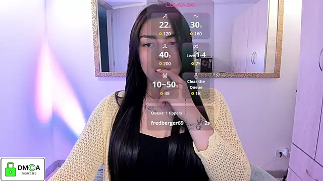 Snapshot of EricaVanderhill chatting on 11/23/25, 10:20 EricaVanderhill online show from 11/23/25, 10:20