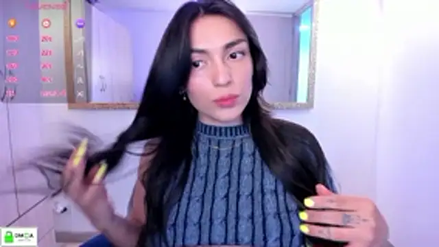 Snapshot of EricaVanderhill chatting on 12/14/25, 02:06 EricaVanderhill online show from 12/14/25, 02:06