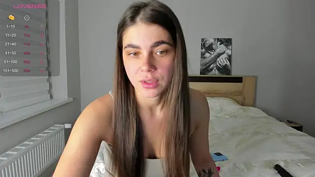 Bella Foryou online show from 11/30/25, 03:16