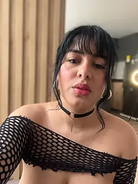 Roxxannne online show from 12/13/24, 05:43