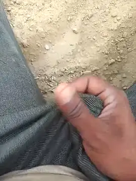 FinableKnee online show from 10/21/25, 04:13