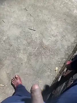 FinableKnee online show from 10/22/25, 01:22