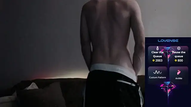 MaxRouger online show from 11/12/25, 06:36