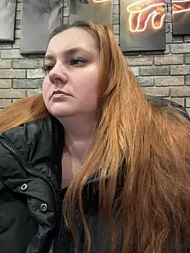 Snapshot of CandyShoopp chatting on 12/14/25, 07:07 CandyShoopp online show from 12/14/25, 07:07