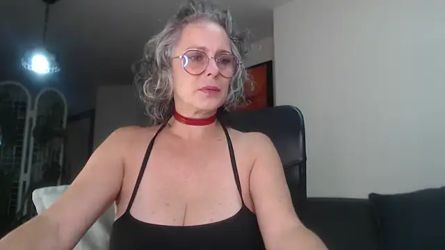 Snapshot of Pinkboobie chatting on 02/09/25, 06:58 Pinkboobie online show from 02/09/25, 06:58