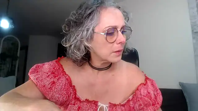 Snapshot of Pinkboobie chatting on 02/22/25, 06:30 Pinkboobie online show from 02/22/25, 06:30