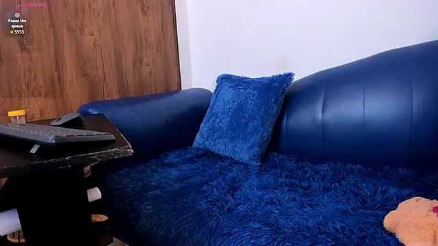 Mature Skinny online show from 05/21/26, 12:01