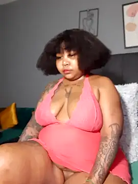 Snapshot of PearlSexxy69 chatting on 11/01/25, 01:18 PearlSexxy69 online show from 11/01/25, 01:18