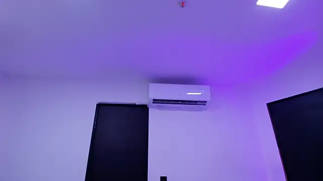 sofi decker online show from 07/24/26, 03:15