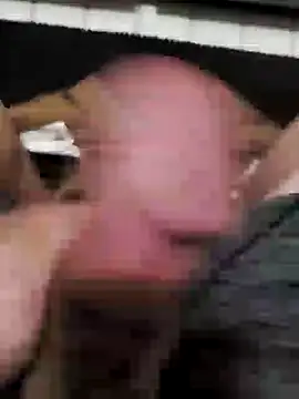 Snapshot of MrDaRkO_420 chatting on 02/04/25, 12:29 MrDaRkO 420 online show from 02/04/25, 12:29