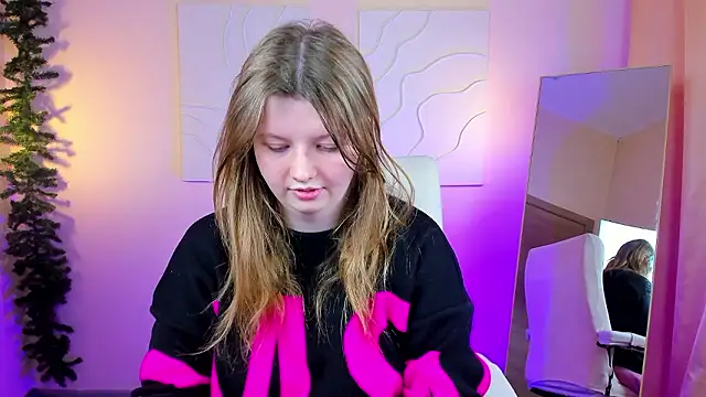 Vivian cutie online show from 12/02/24, 03:36