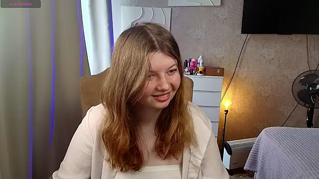 Vivian cutie online show from 06/13/26, 12:47