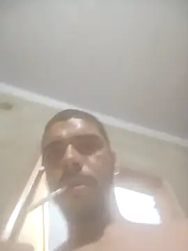 Snapshot of Alexand72696822 chatting on 10/28/25, 09:28 Alexand72696822 online show from 10/28/25, 09:28