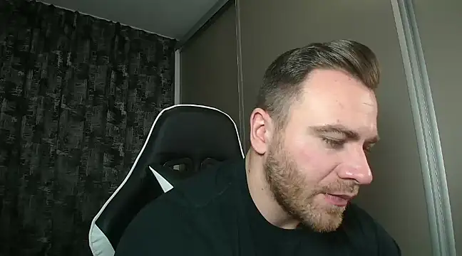 Thori92 online show from 02/04/25, 06:06