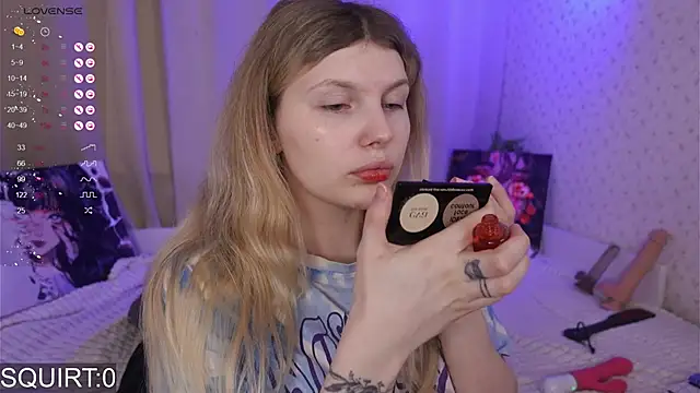 Snapshot of _aleksa_ chatting on 11/16/25, 06:08 aleksa online show from 11/16/25, 06:08