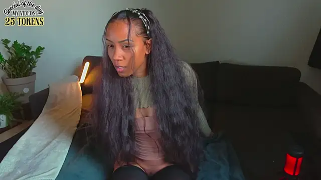 Therainqueen online show from 10/02/25, 09:05