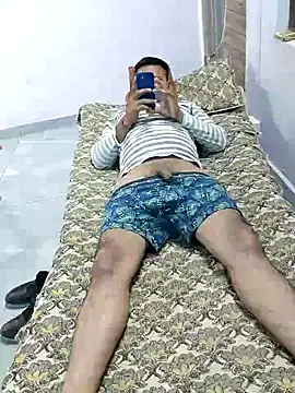 Snapshot of Lovingsol chatting on 11/15/25, 07:49 Lovingsol online show from 11/15/25, 07:49