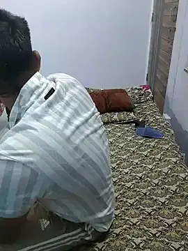 Snapshot of Lovingsol chatting on 11/25/25, 09:31 Lovingsol online show from 11/25/25, 09:31