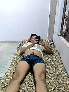 Snapshot of Lovingsol chatting on 11/26/25, 08:37 Lovingsol online show from 11/26/25, 08:37