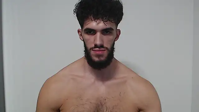 Snapshot of hiddenf chatting on 10/15/25, 04:40 hiddenf online show from 10/15/25, 04:40