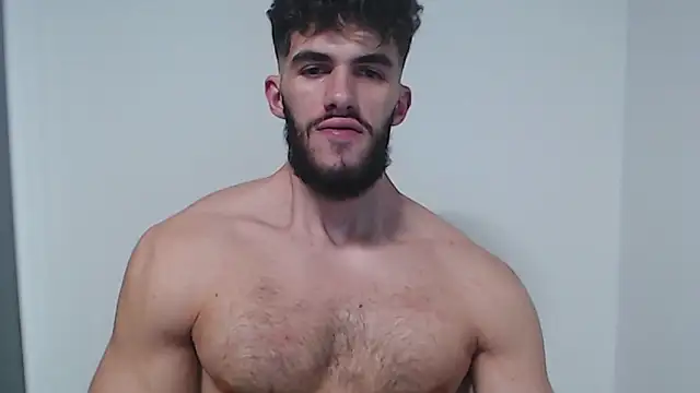 Snapshot of hiddenf chatting on 11/08/25, 11:14 hiddenf online show from 11/08/25, 11:14