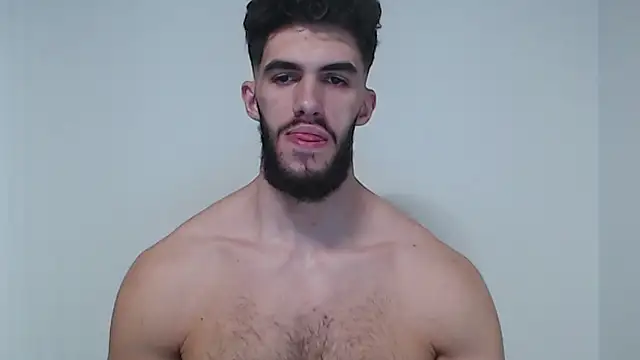 Snapshot of hiddenf chatting on 11/22/25, 08:19 hiddenf online show from 11/22/25, 08:19