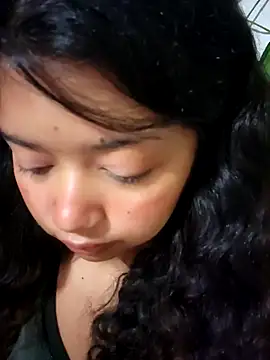 Snapshot of Peach_Girll chatting on 10/28/25, 10:41 Peach Girll online show from 10/28/25, 10:41