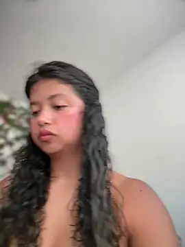 Peach Girll online show from 06/30/26, 07:37