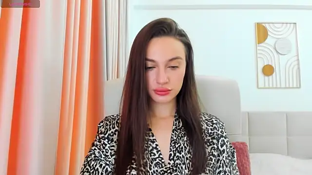 Snapshot of Sunshine_Eva chatting on 10/18/25, 10:16 Sunshine Eva online show from 10/18/25, 10:16