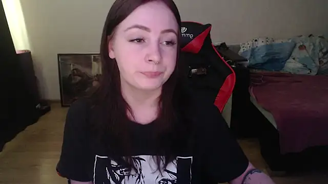 Laralianna online show from 05/07/26, 10:31