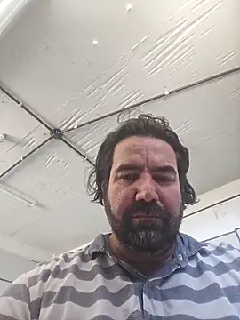 Snapshot of MysterBearMG chatting on 09/18/25, 03:25 MysterBearMG online show from 09/18/25, 03:25