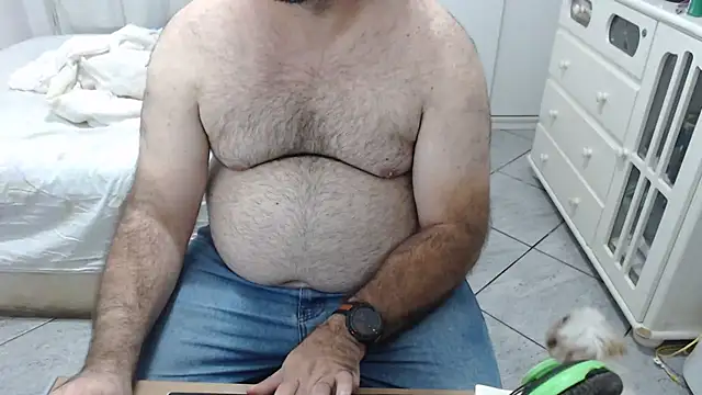 Snapshot of MysterBearMG chatting on 10/30/25, 09:26 MysterBearMG online show from 10/30/25, 09:26