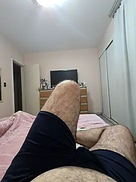 Snapshot of MysterBearMG chatting on 11/19/25, 01:05 MysterBearMG online show from 11/19/25, 01:05